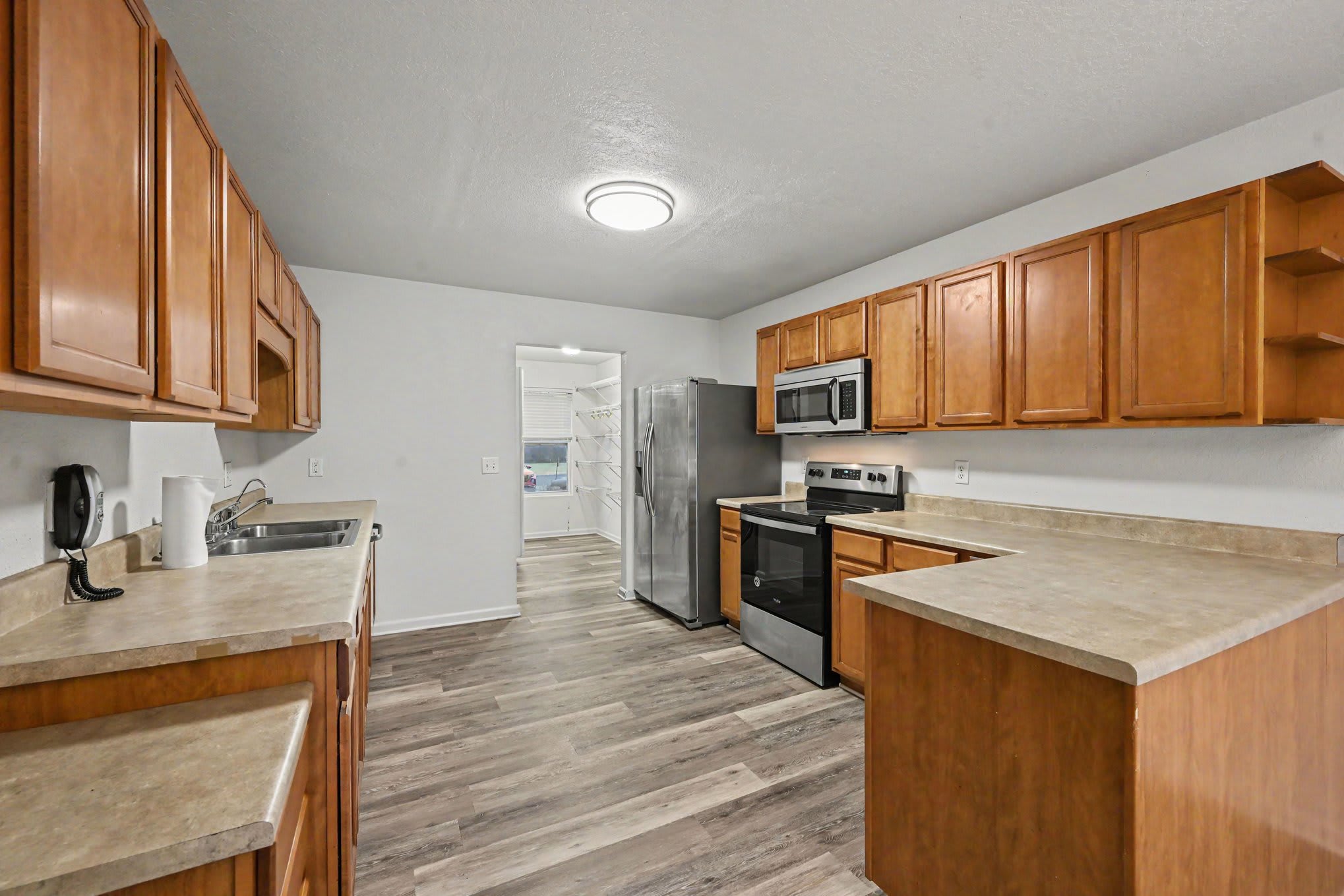 352 Laurel Wood St – photo 5
