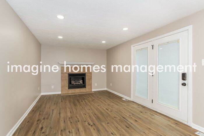 781 Laverty Lane – photo 4