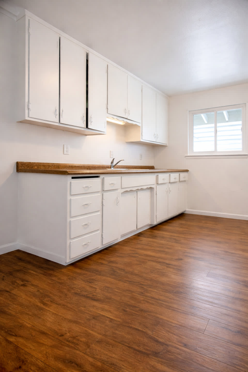 11754 Jones St – photo 3