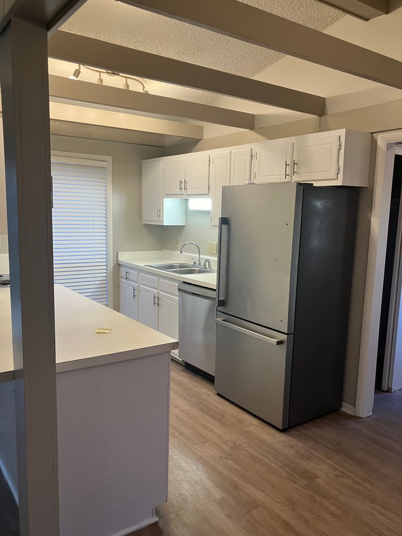 Lake Jeanette area!! Renovated three bedroom two bath – photo 5