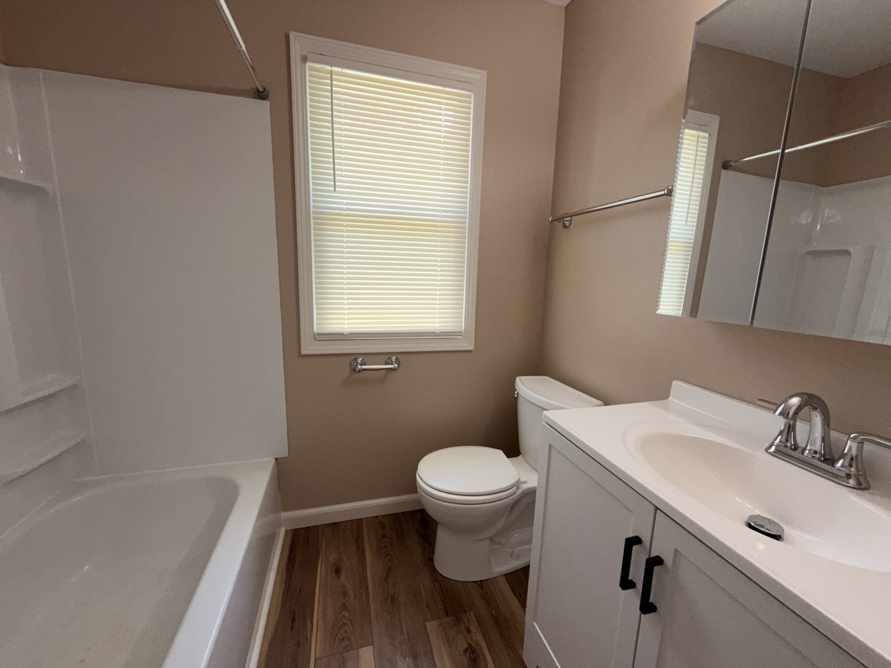 6504 N 33rd – photo 5