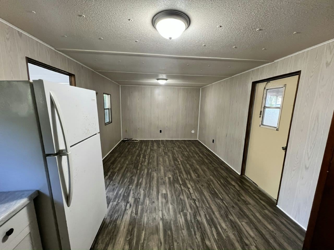 7963 Elliott Road – photo 4