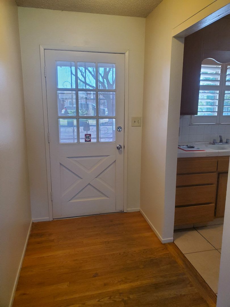 1505 W. RUMBLE RD – photo 2