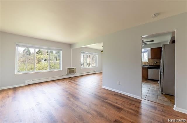 100 W Hickory Grove Road – photo 2