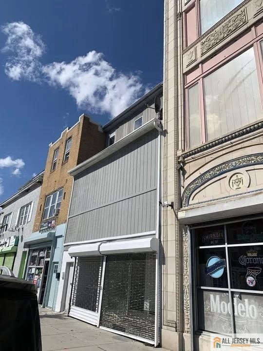 1637 Atlantic Avenue – photo 4