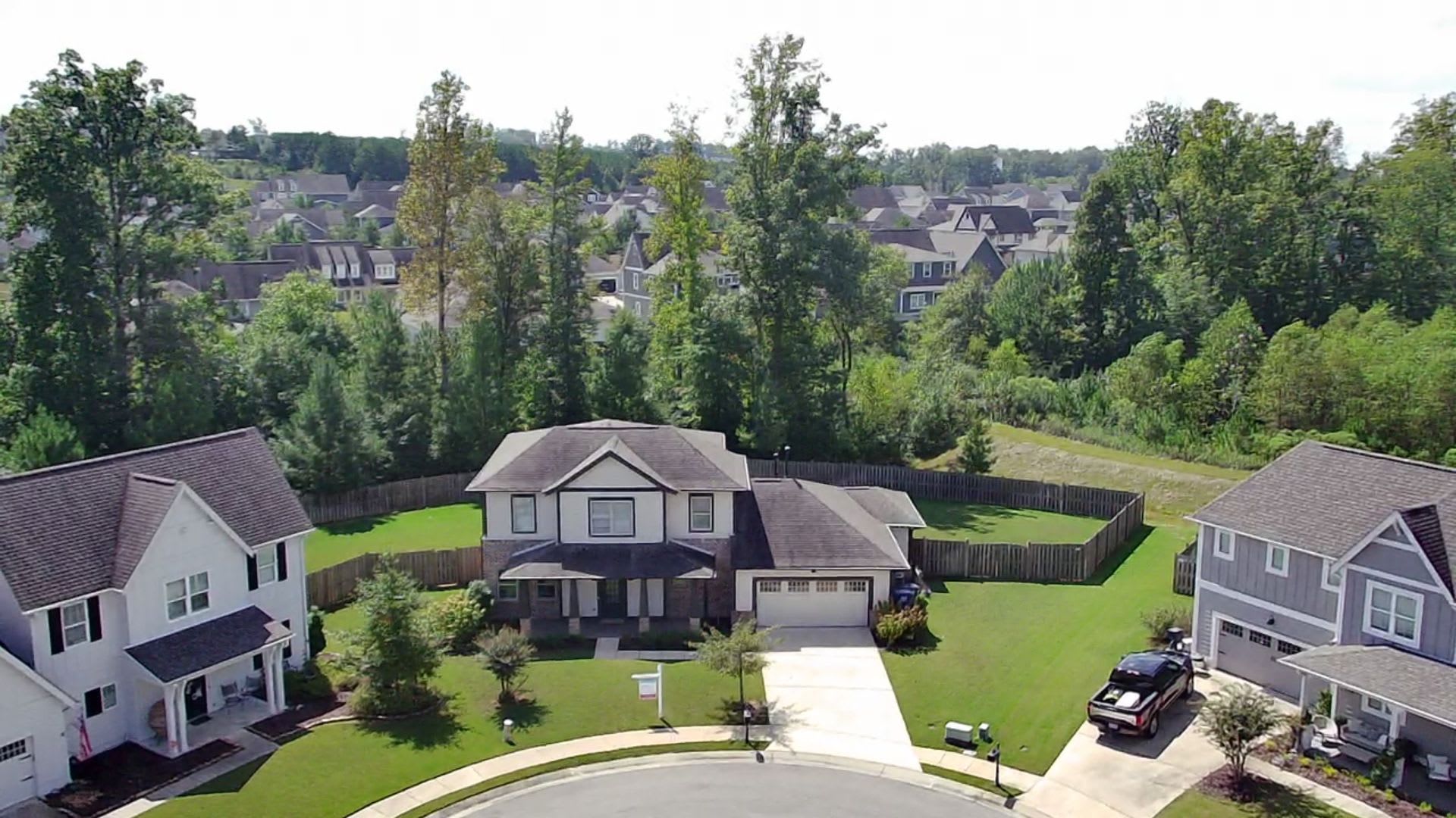 Trussville S Stockton Community 5 Bedroom 3 Bathroom Cul Da Sac Lot – photo 2