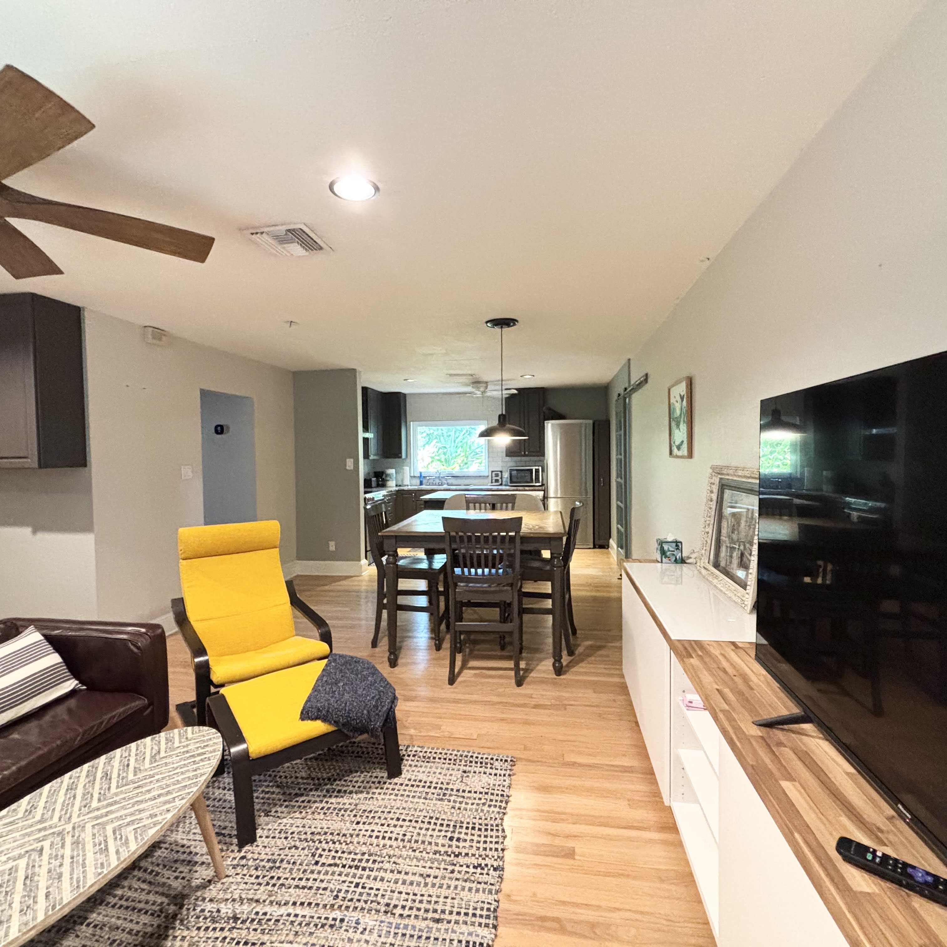 216 East Kaley Street – photo 3