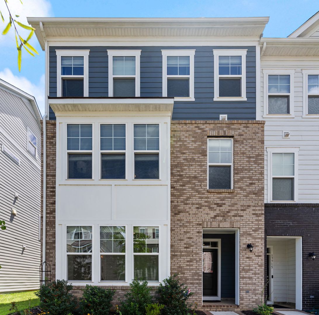 Modern Potomac Shores Home with Resort-Style Amenities – photo 2