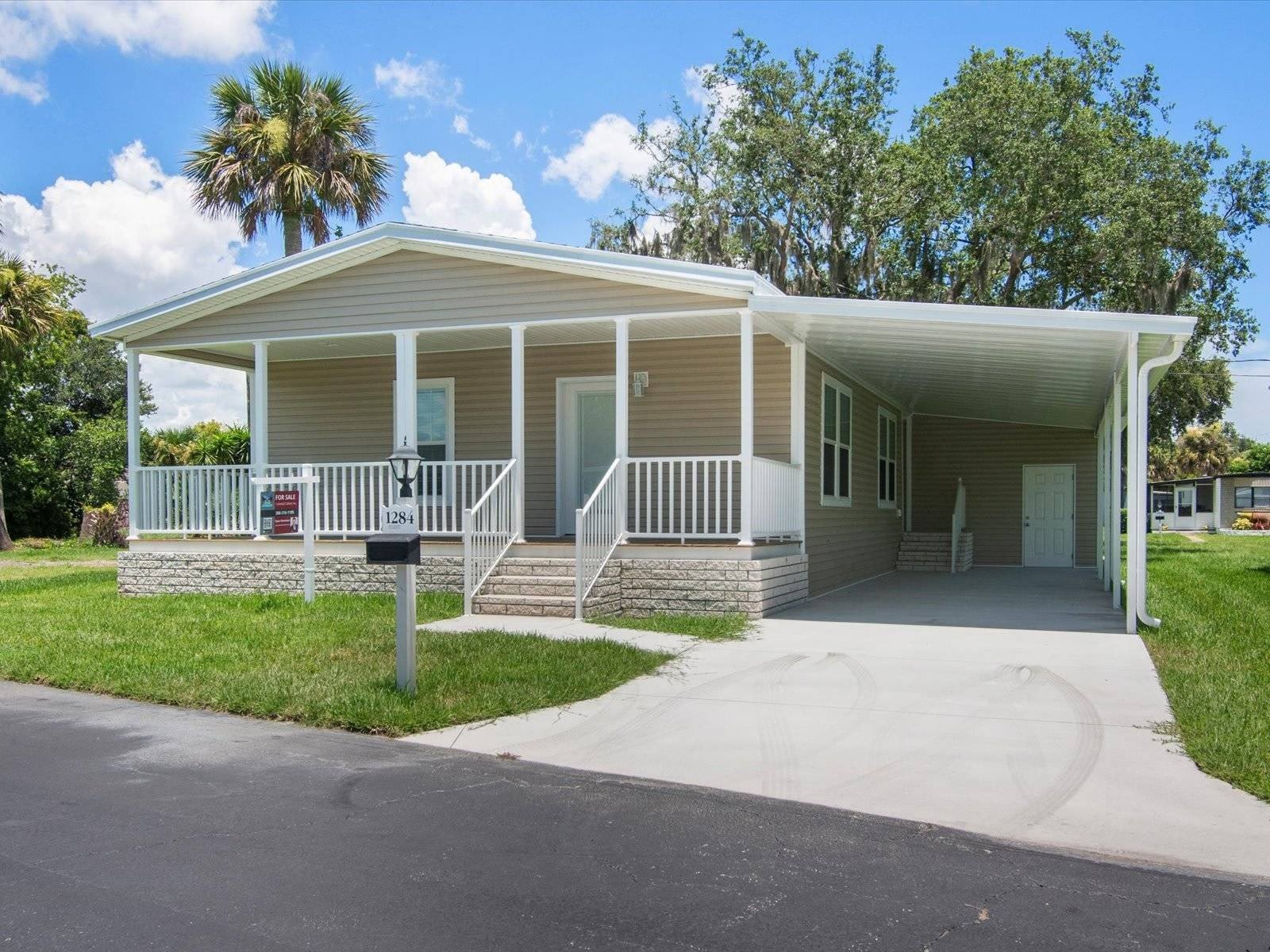 1284 Plymouth Place – photo 5