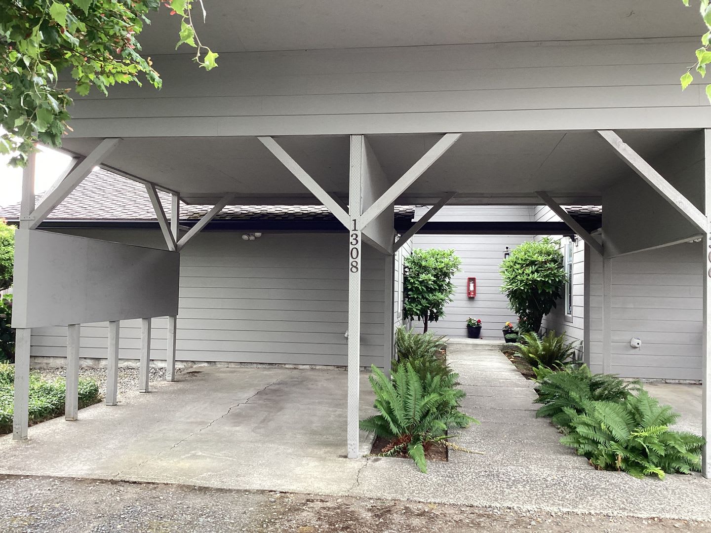 2 Bedroom/ 1 bath duplex – photo 2