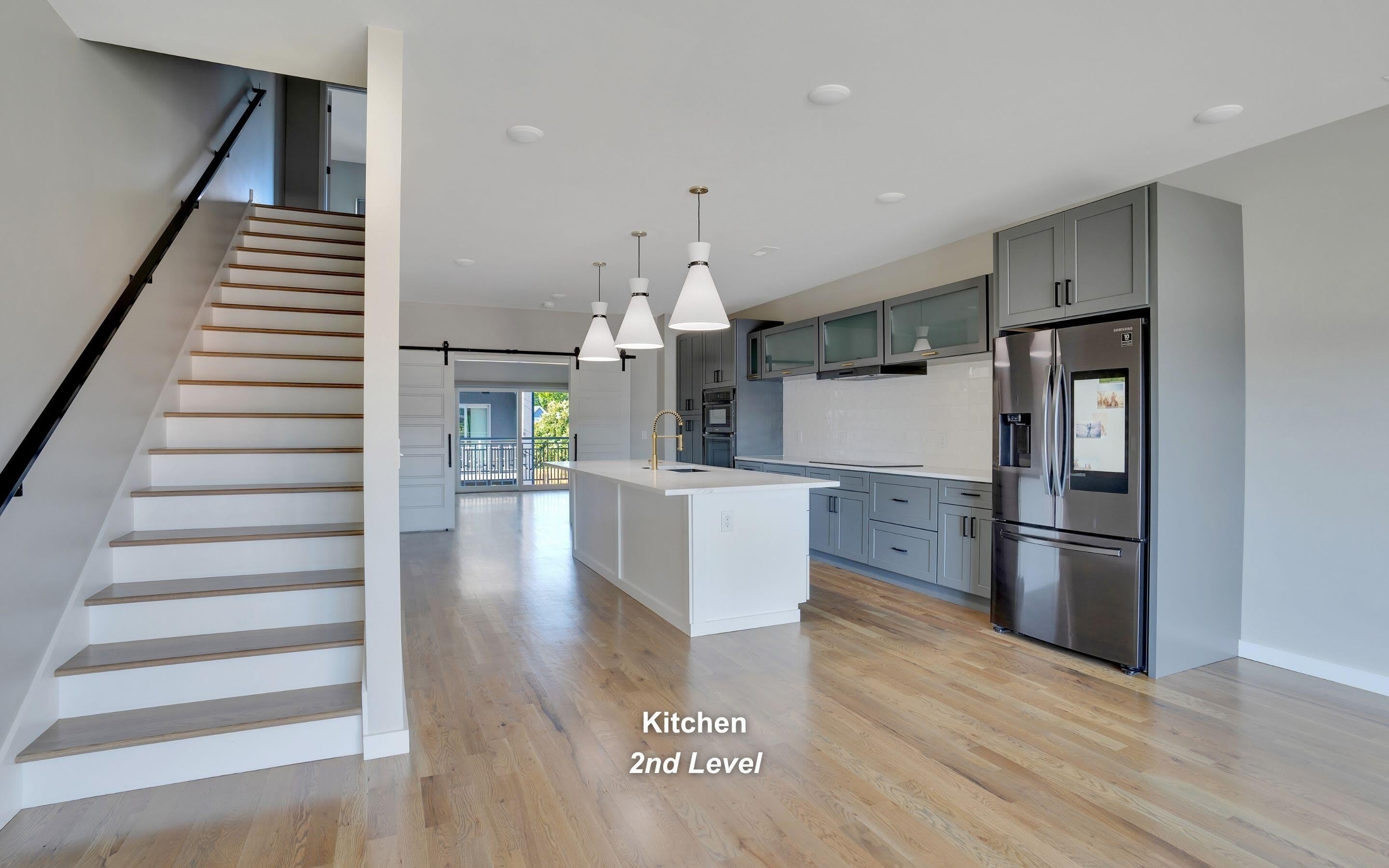 550 E Main Street – photo 5