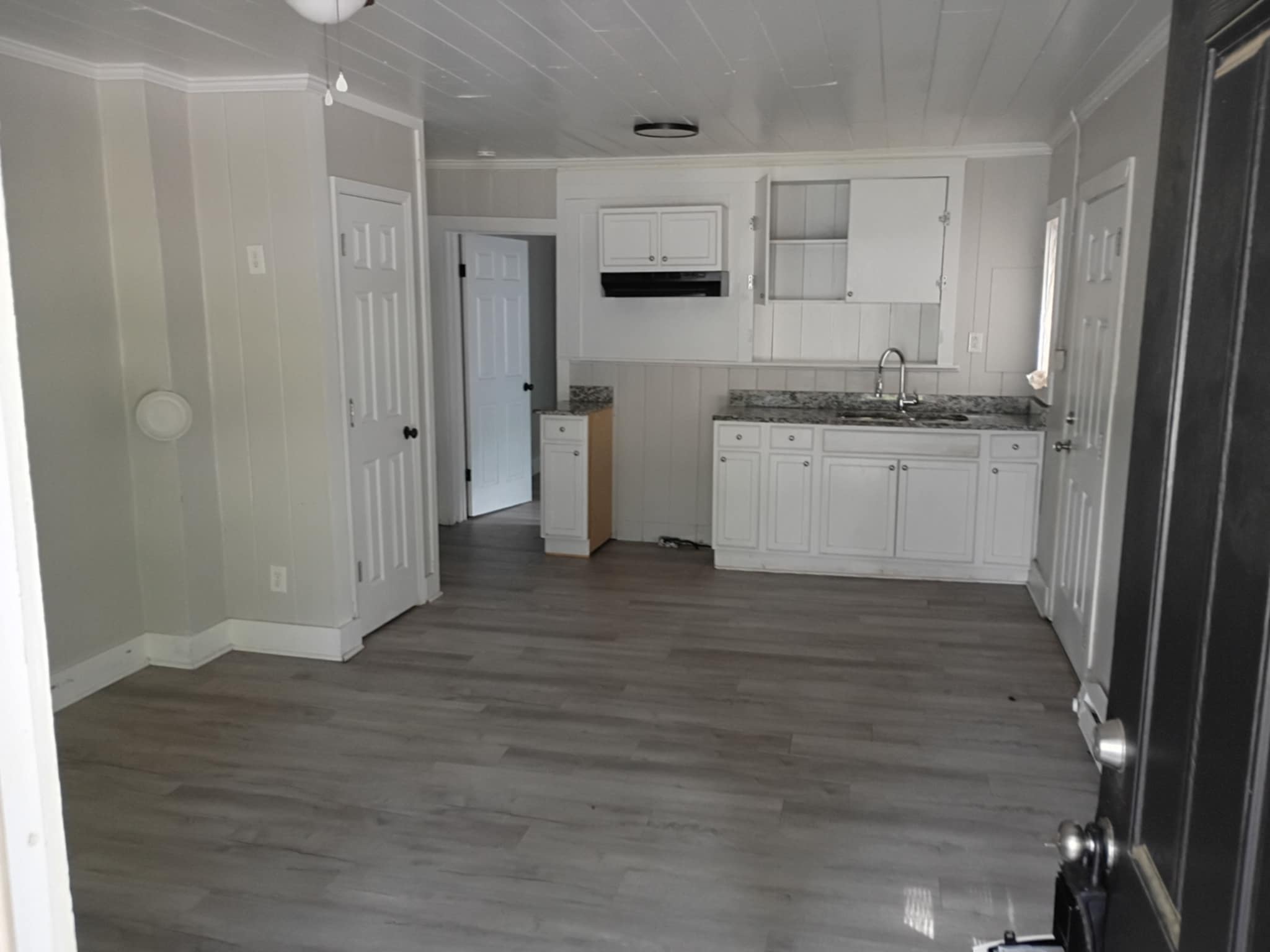803 Rountree Avenue Southeast – photo 2