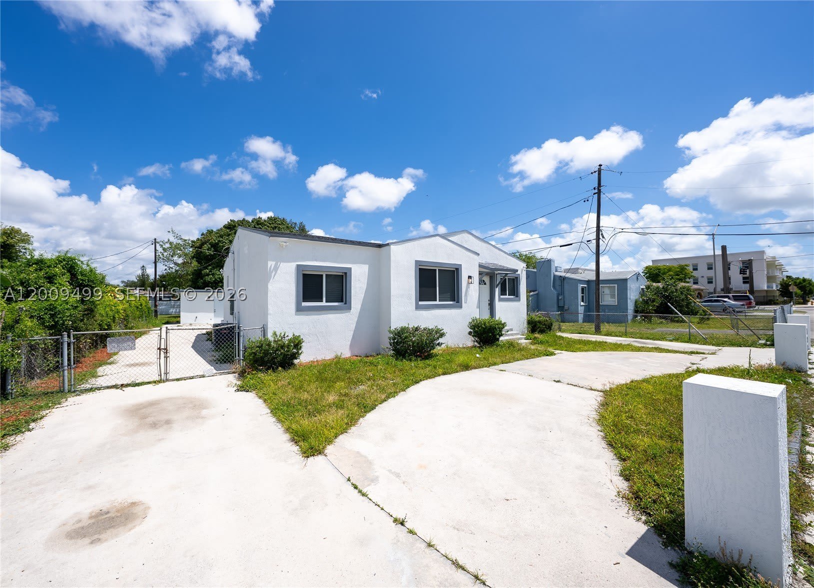 1221 NW 75th St – photo 4