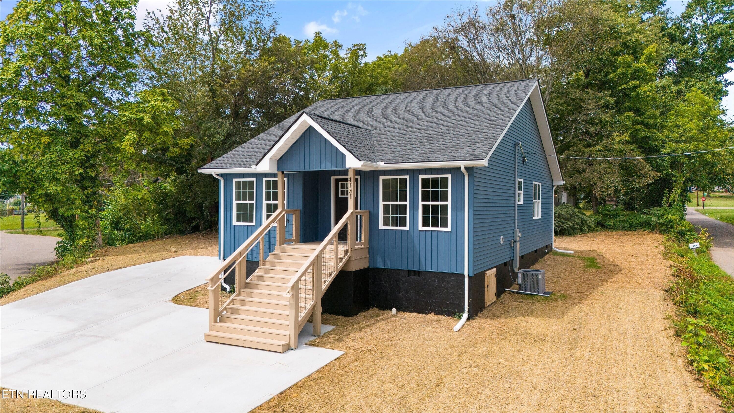 4131 Porter Ave – photo 3
