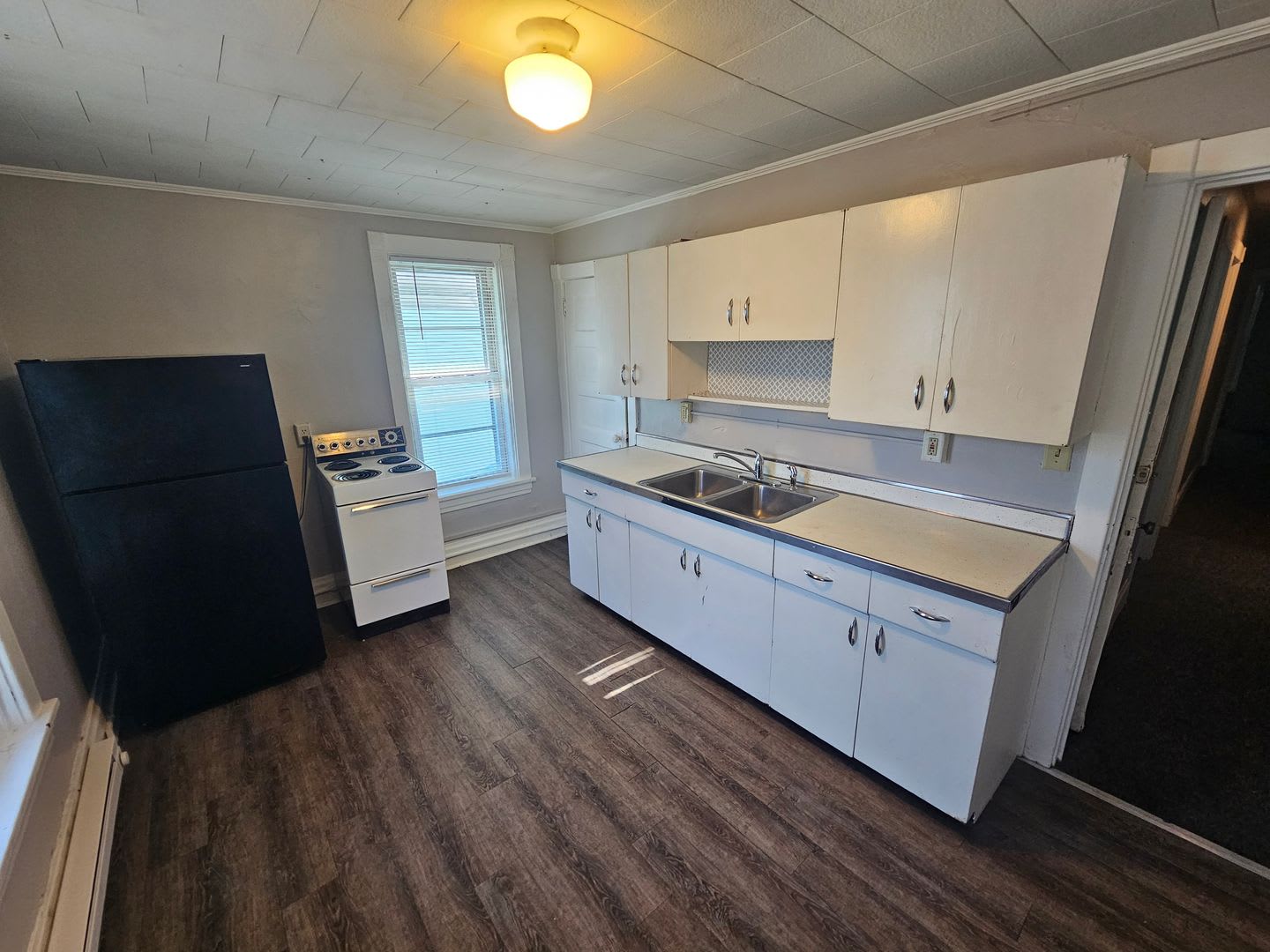 2534 Derry Street – photo 3