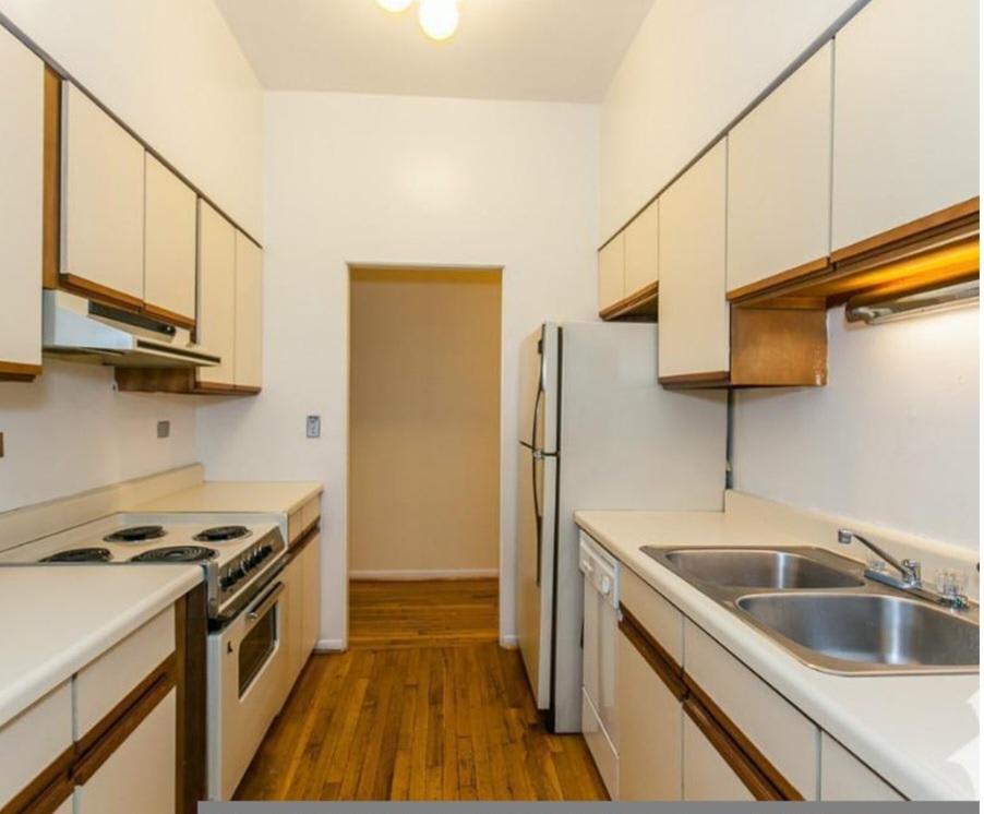 1425 N Dearborn – photo 5