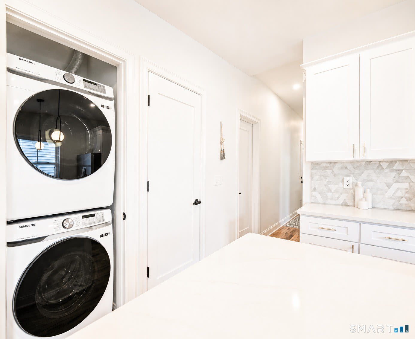 75 HENRY Street – photo 5