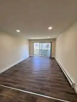 532 Bancroft – photo 2