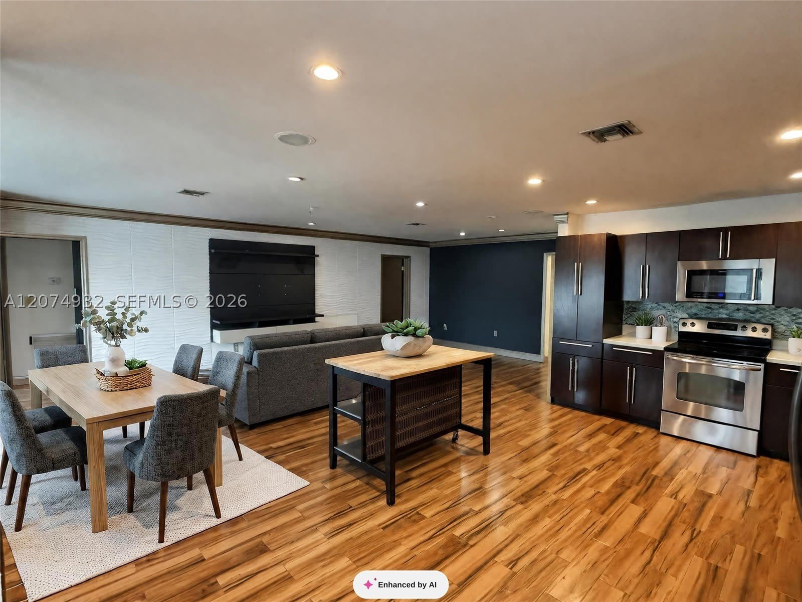 56 Nw 39Th St – photo 2