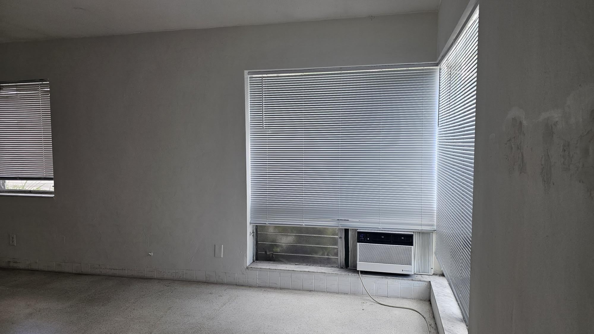 2734 Ne 32Nd Street – photo 5