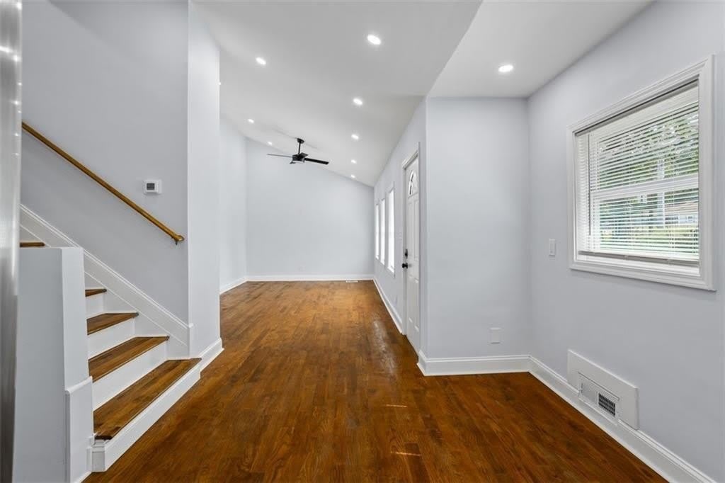 2223 Columbia Drive – photo 3