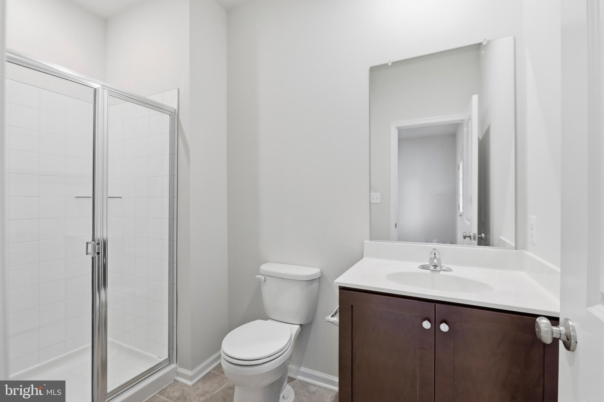 245 MONTEITH DR – photo 5