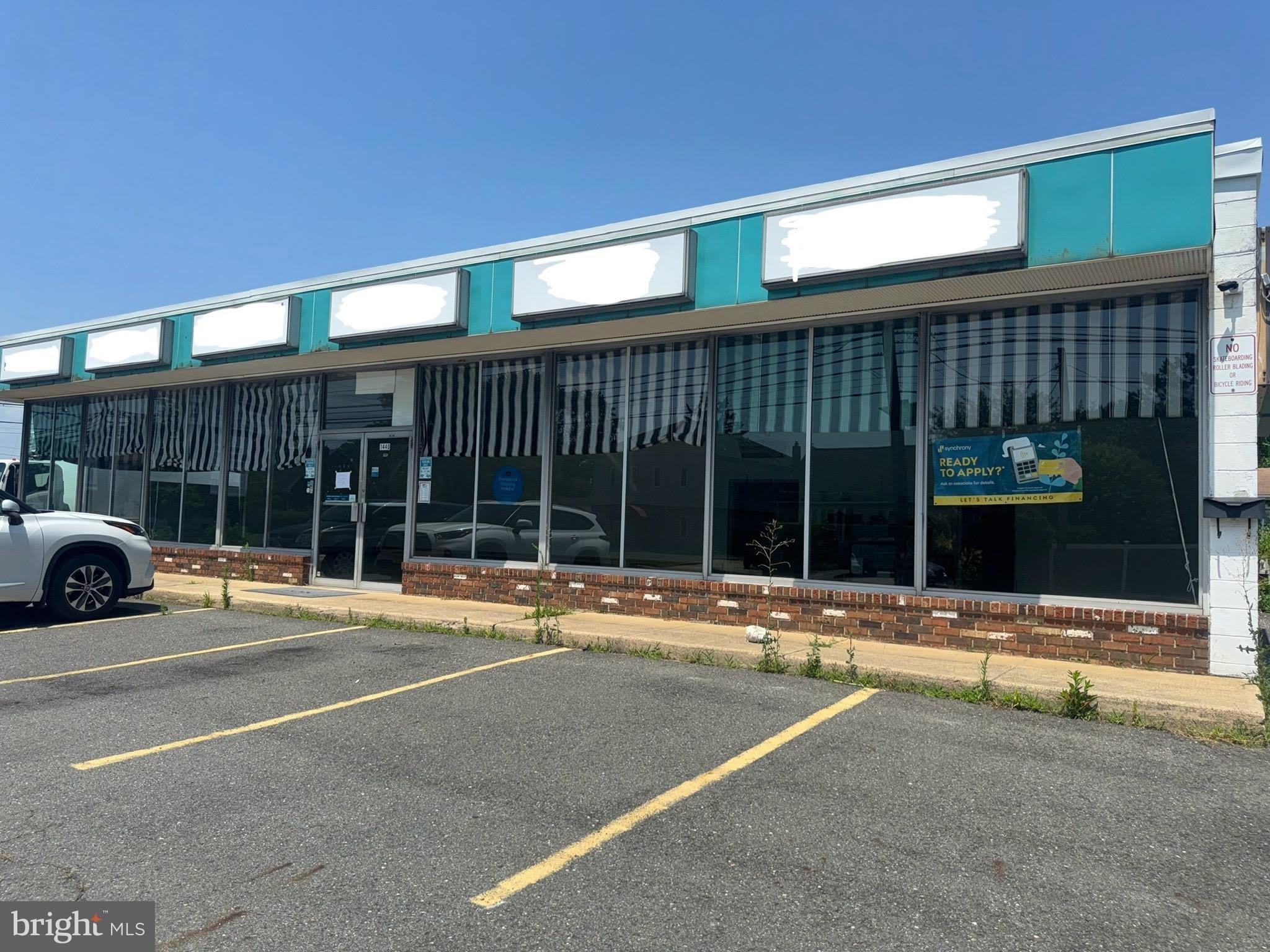 1440 S OLDEN Avenue – photo 1