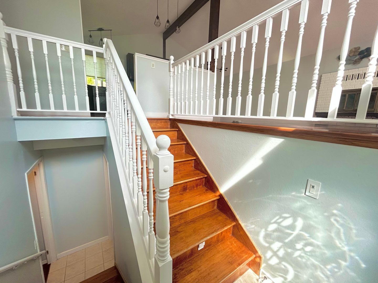 Spacious West Hill Gem – 4 Bed, 3 Bath with Stunning Layout and Modern Comforts – photo 4