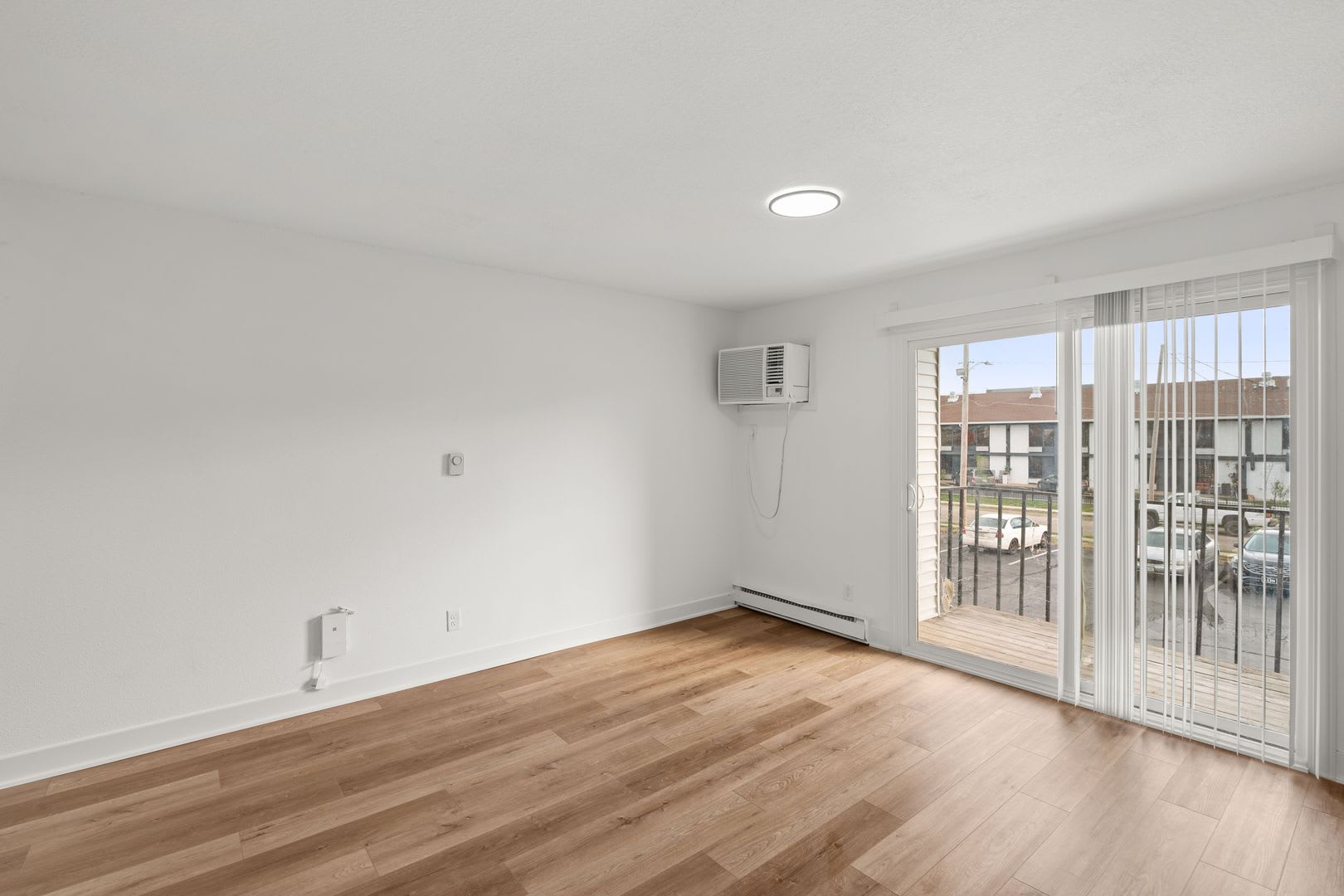 Crossroad Apartments – photo 5