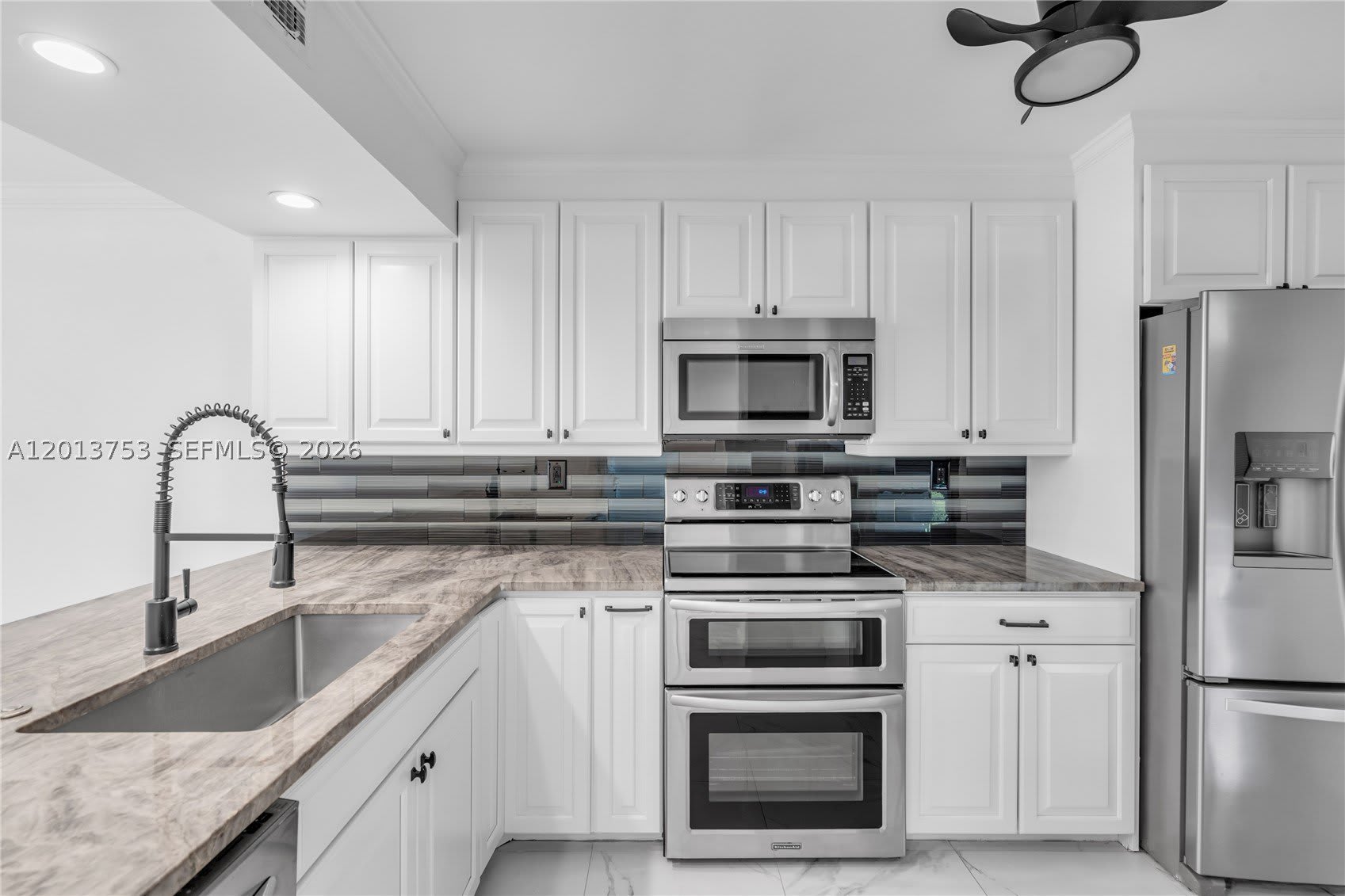 12 Royal Palm Way – photo 3