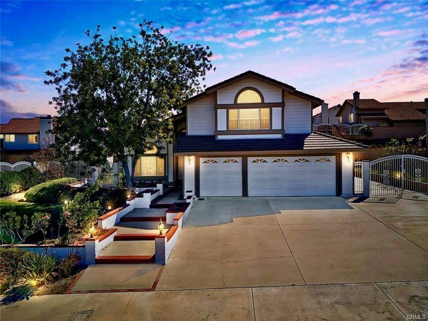 EXCLUSIVE MISSION GROVE EXECUTIVE HOME W/VIEWS! 6+3 – photo 1