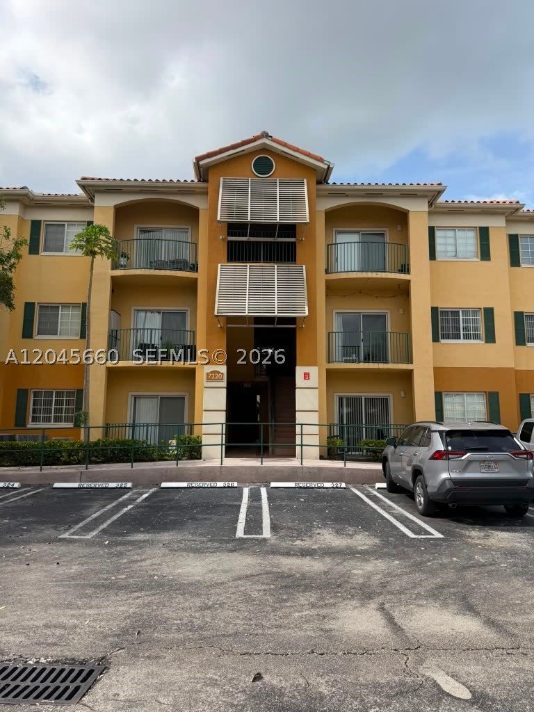 7220 NW 114th Ave – photo 2