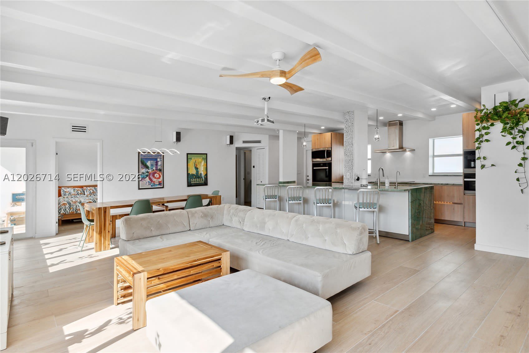 325 Ocean Dr – photo 4