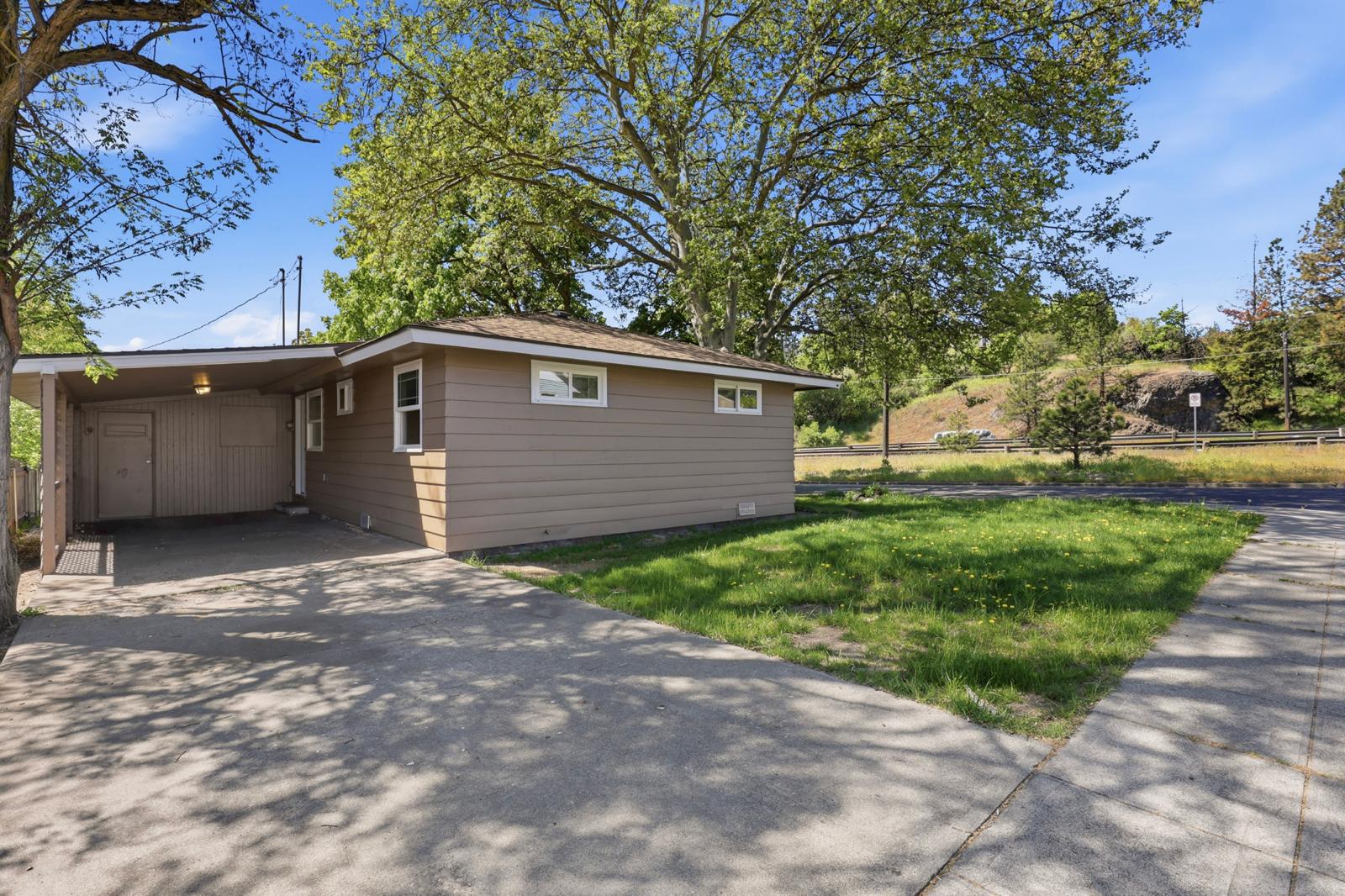 3218 North Maple Street – photo 3
