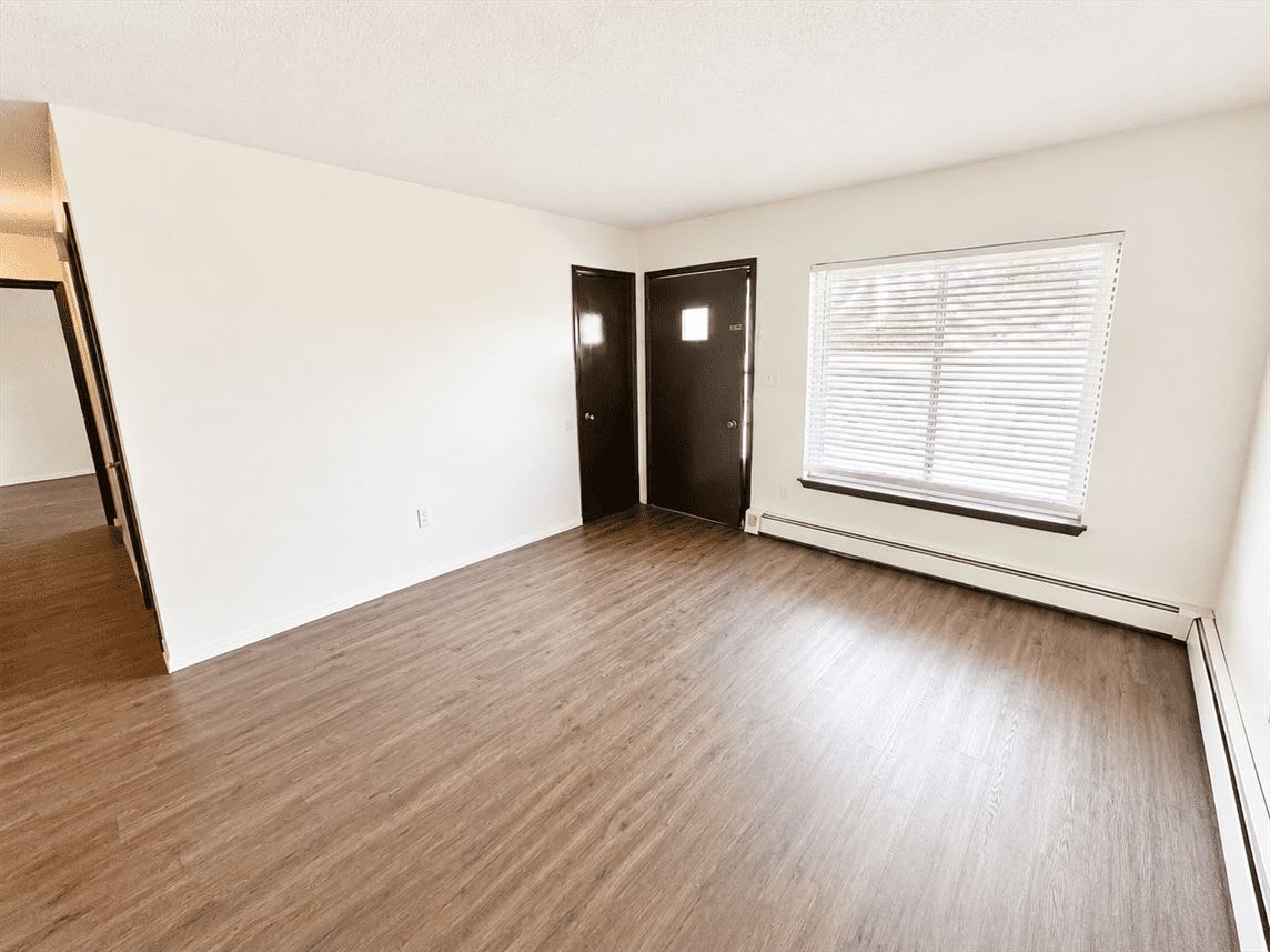 12650 W Grand River Ave – photo 5