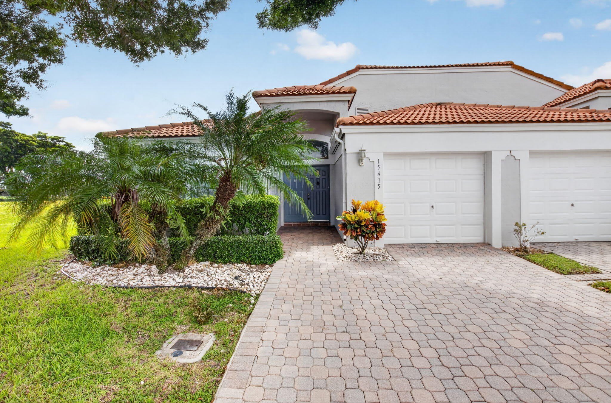 15415 SUMMER LAKE Drive – photo 1