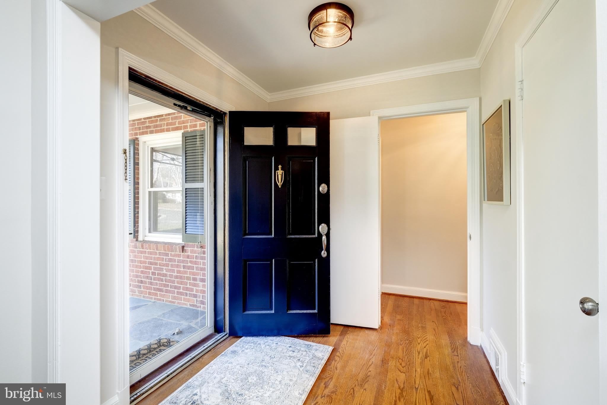 2900 Linden Lane – photo 2