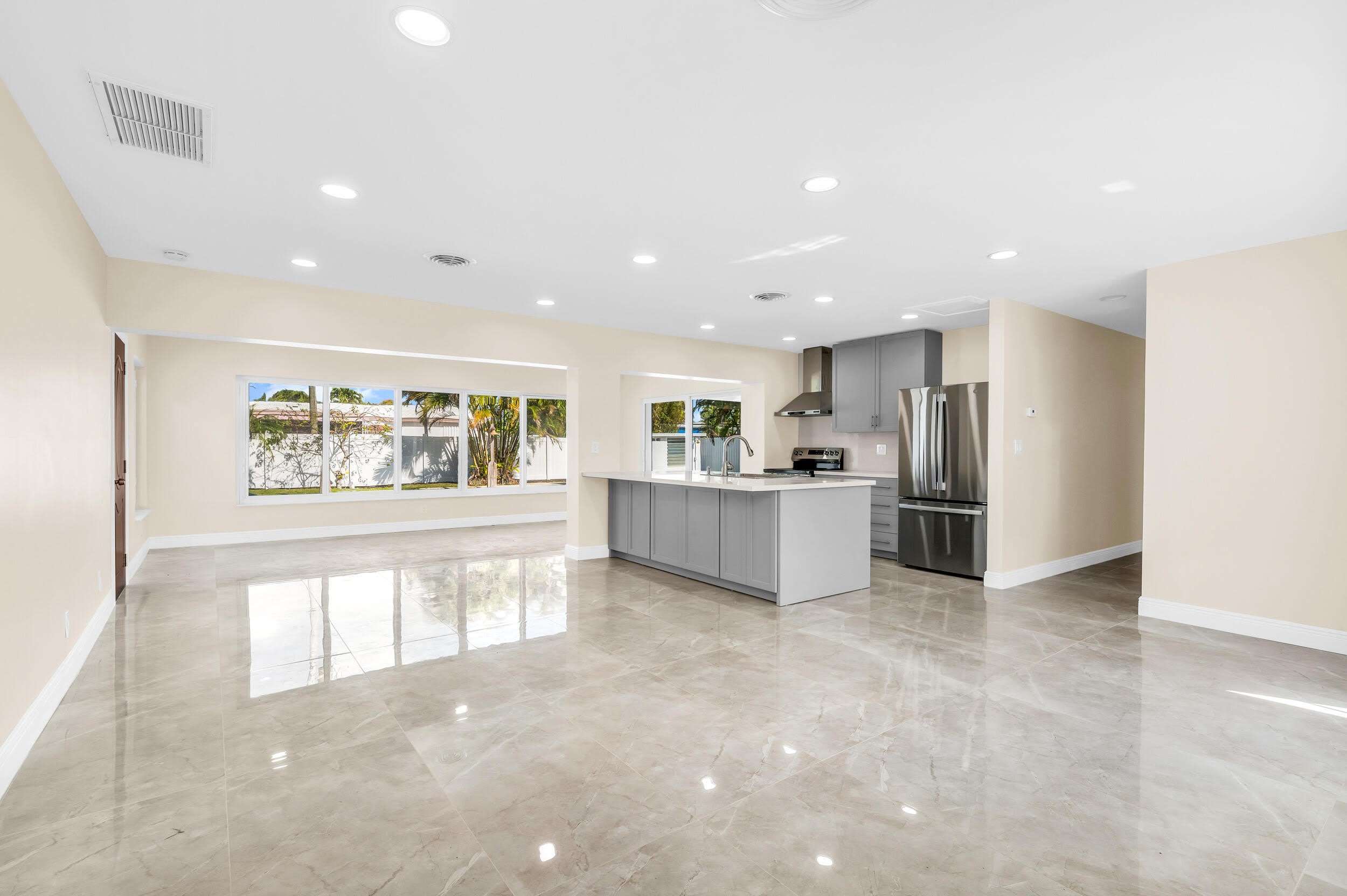 461 NE 44TH Street – photo 5