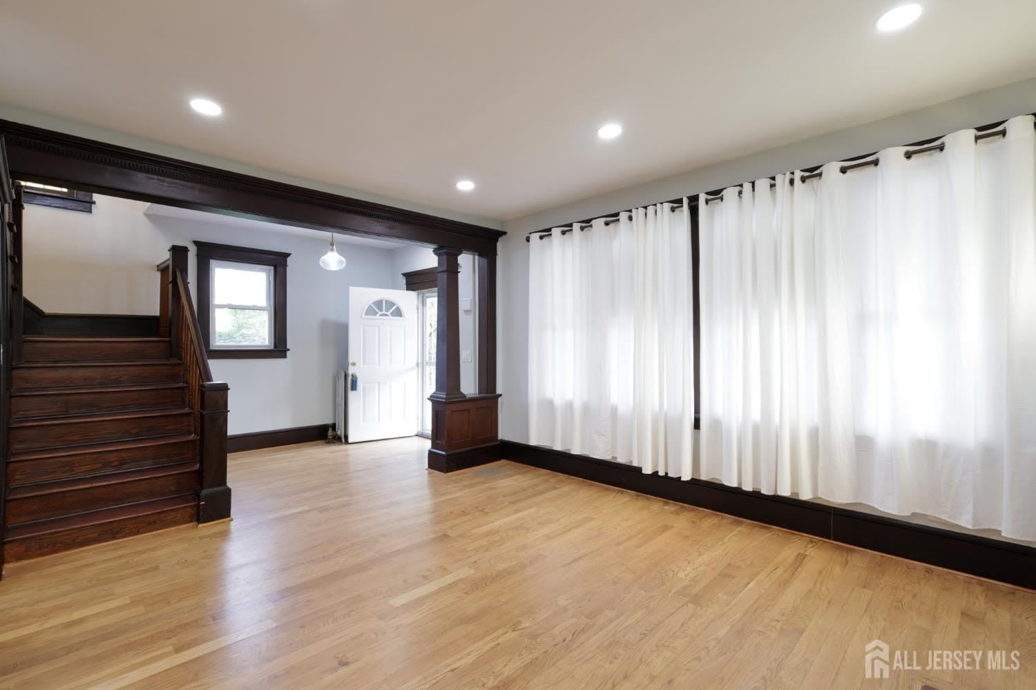 657 Amboy Avenue – photo 3