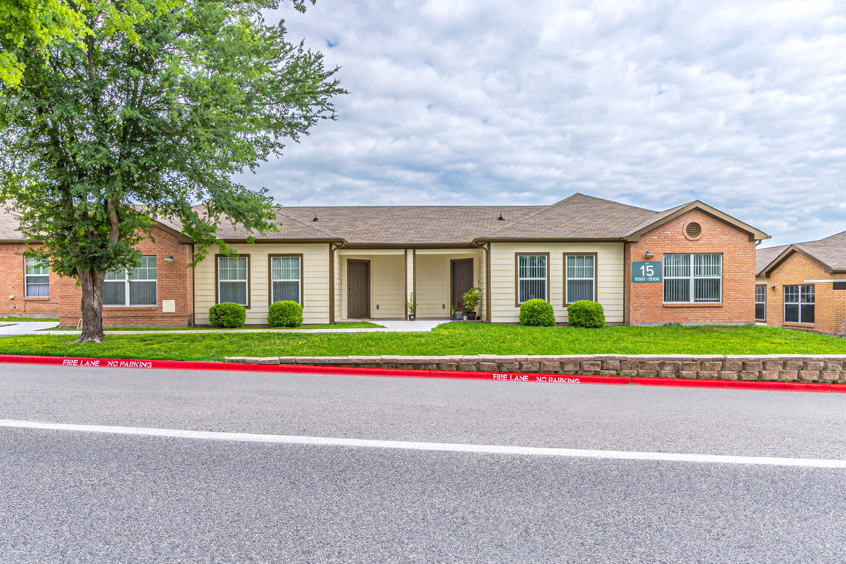 Park Manor 55+ Apartments – photo 4