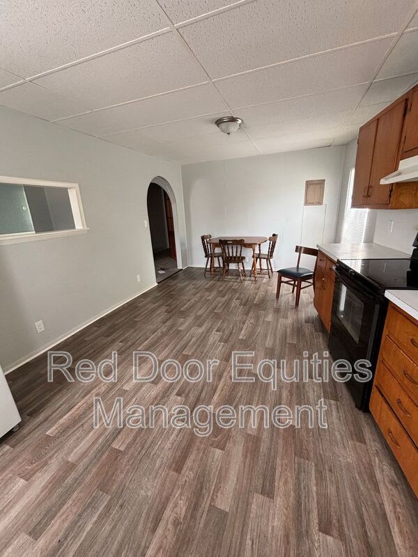 403 W Wheeling St – photo 4