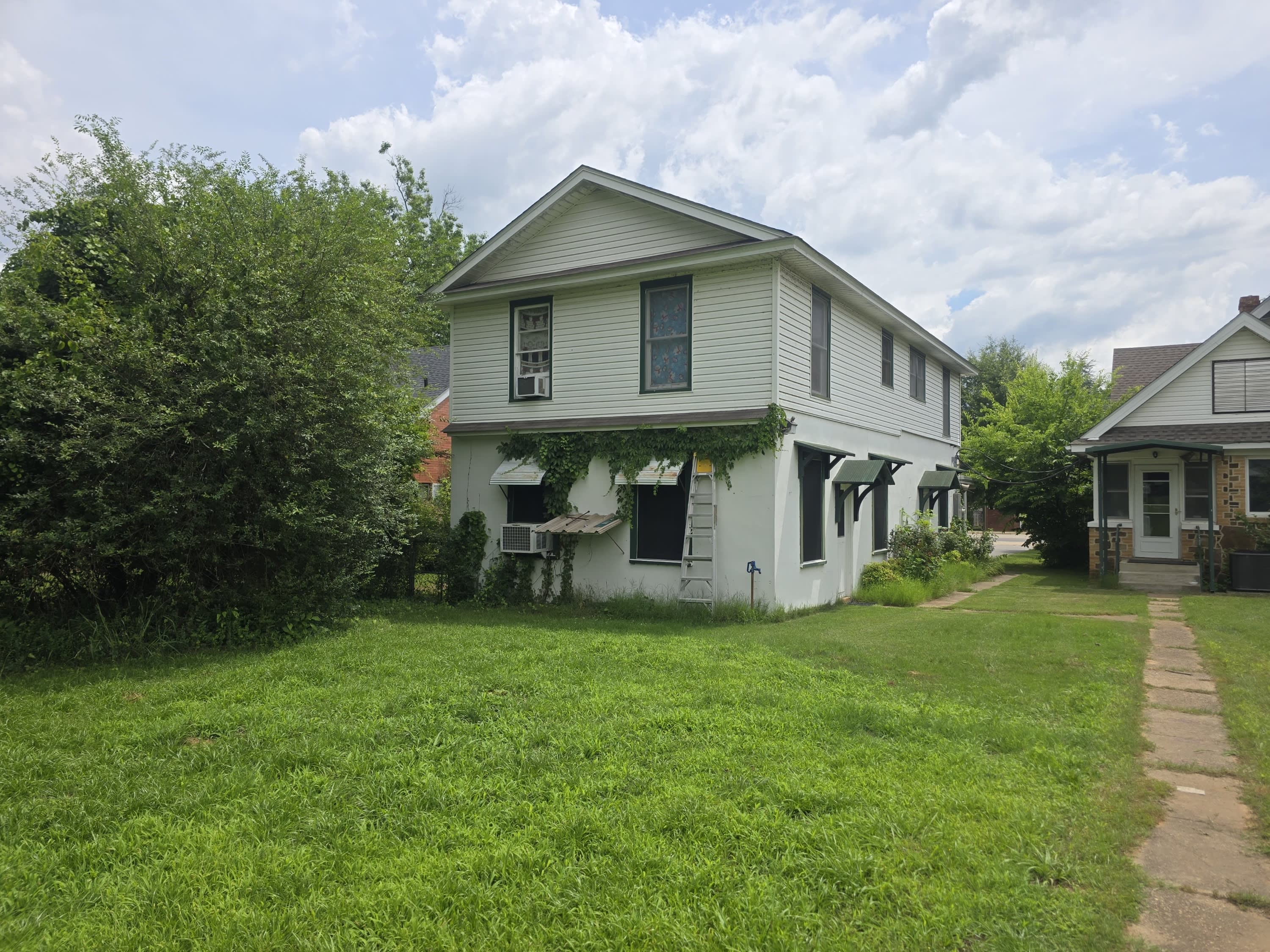 308 S Rogers St – photo 2