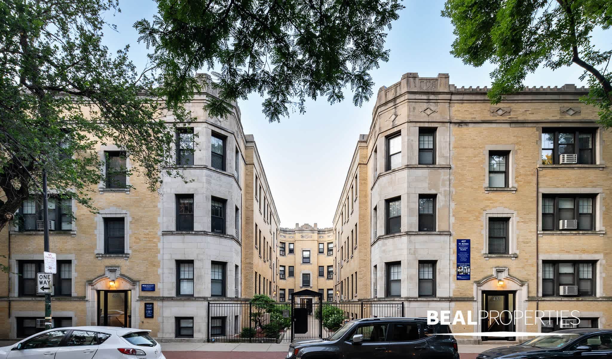 433 W Belden Ave – photo 2