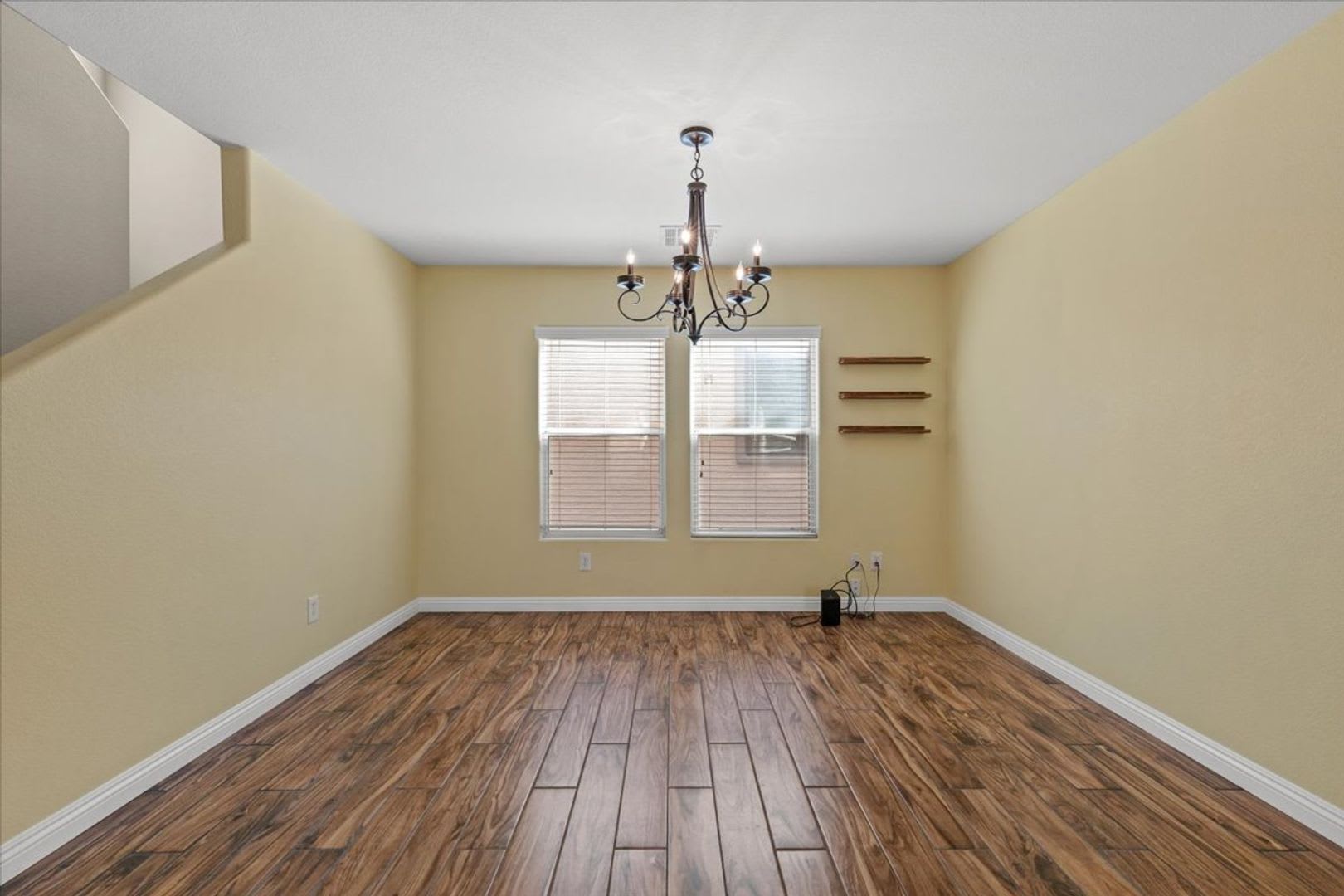 Exceptional Summerlin 4-Bedroom Residence with Spacious Living & Entertaining Areas – photo 5