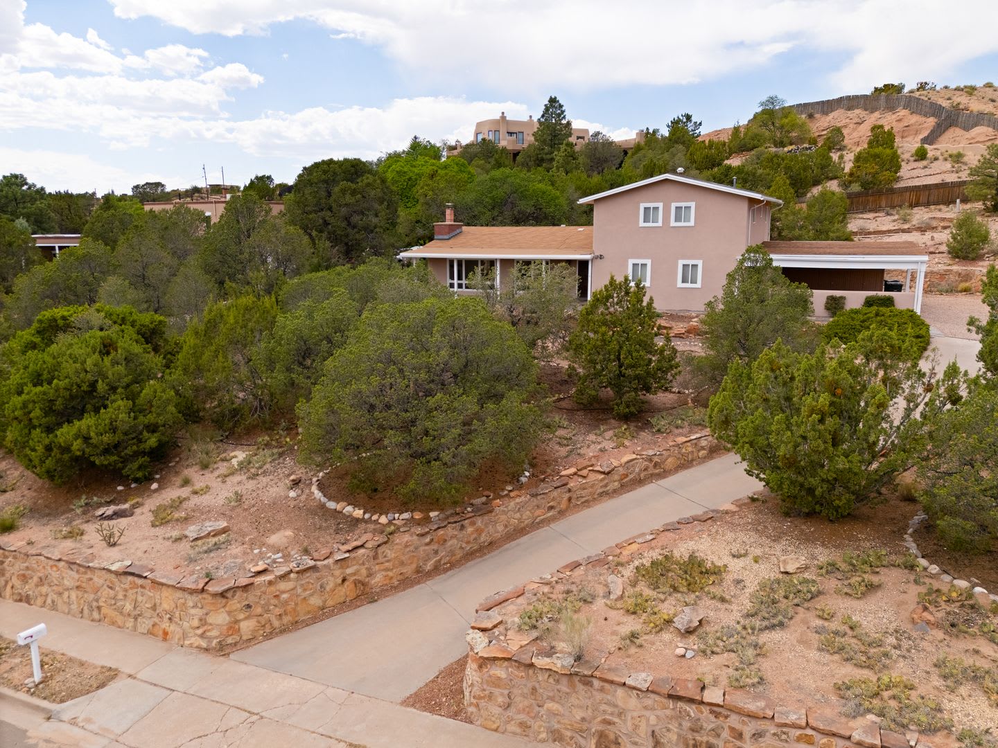 105 Michelle Drive – photo 1