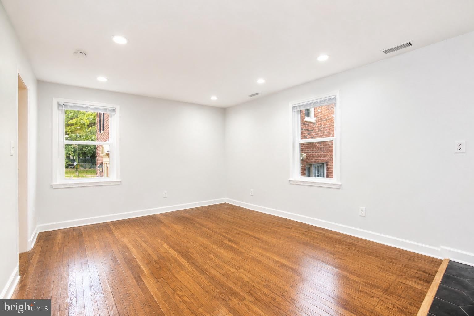 3927 PENNSYLVANIA Avenue SE – photo 3