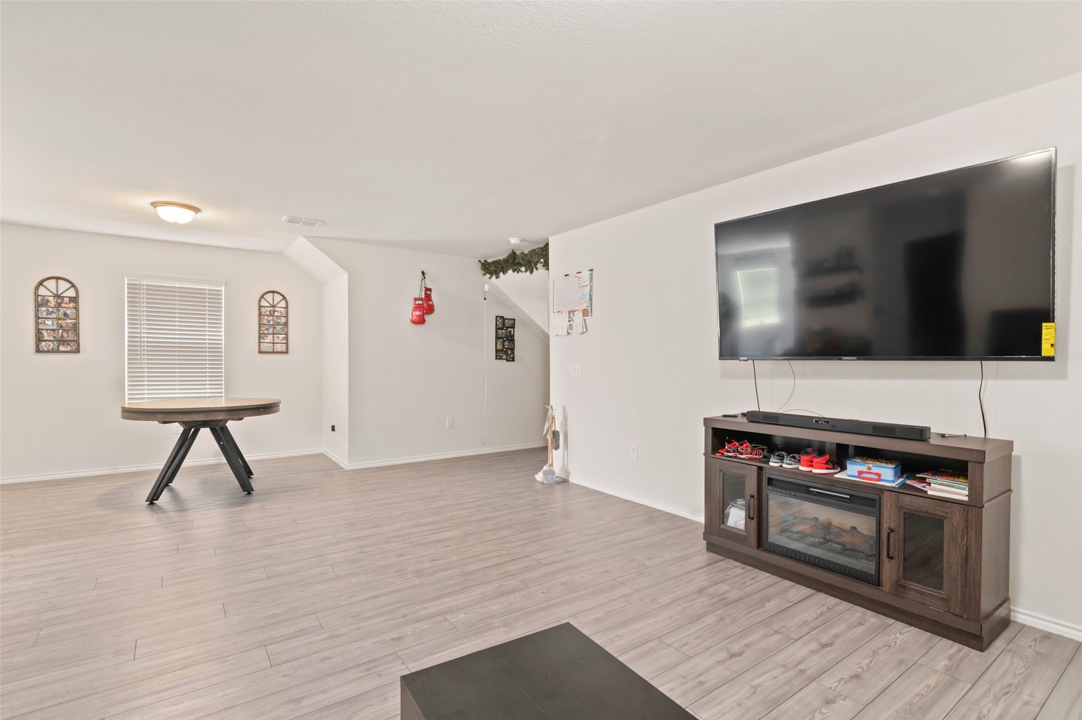 7016 Calshot Road – photo 4