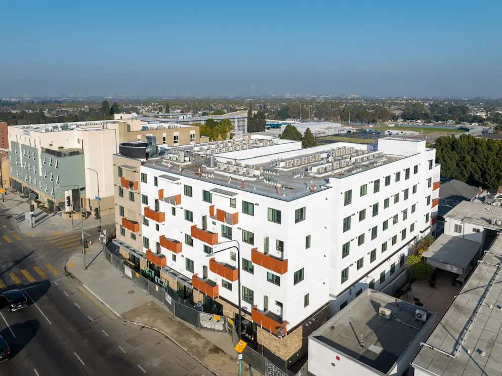 5300 Crenshaw – photo 1