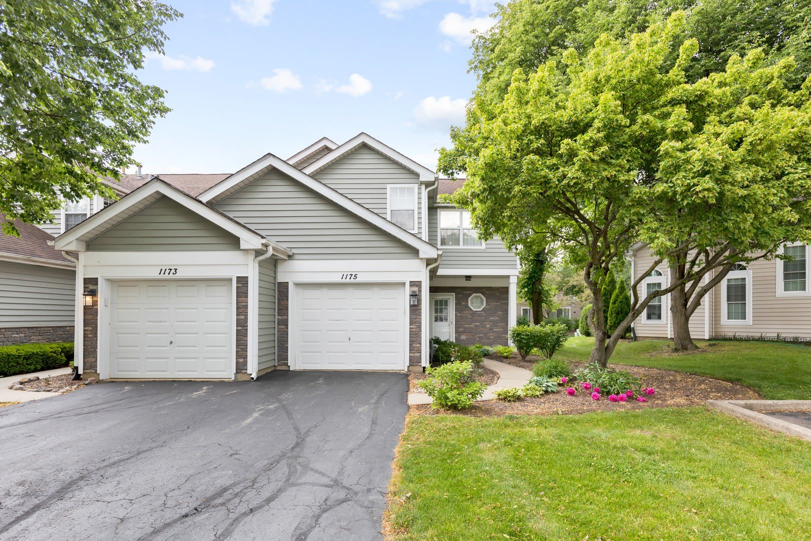 1175 REGENCY Drive – photo 2