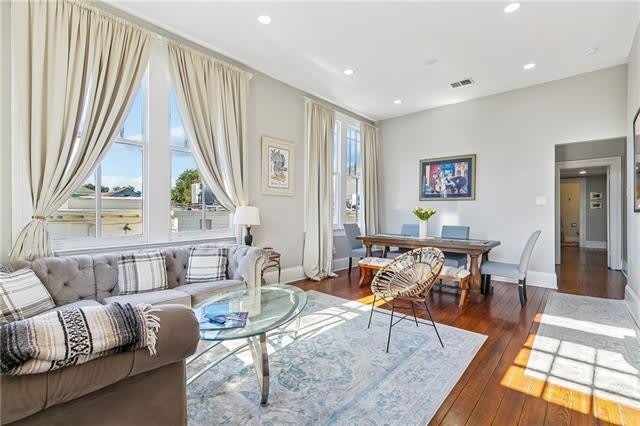 1110 AMELIA Street – photo 2